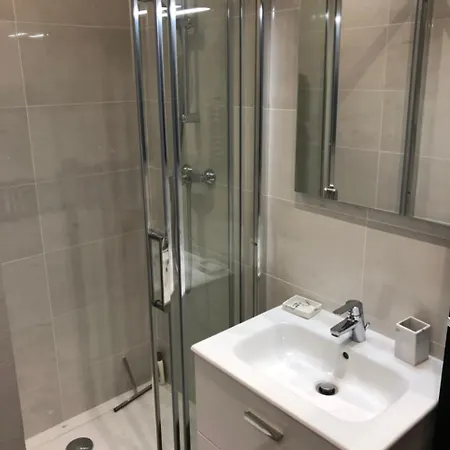 Apartament Amazing Modern 1br Center